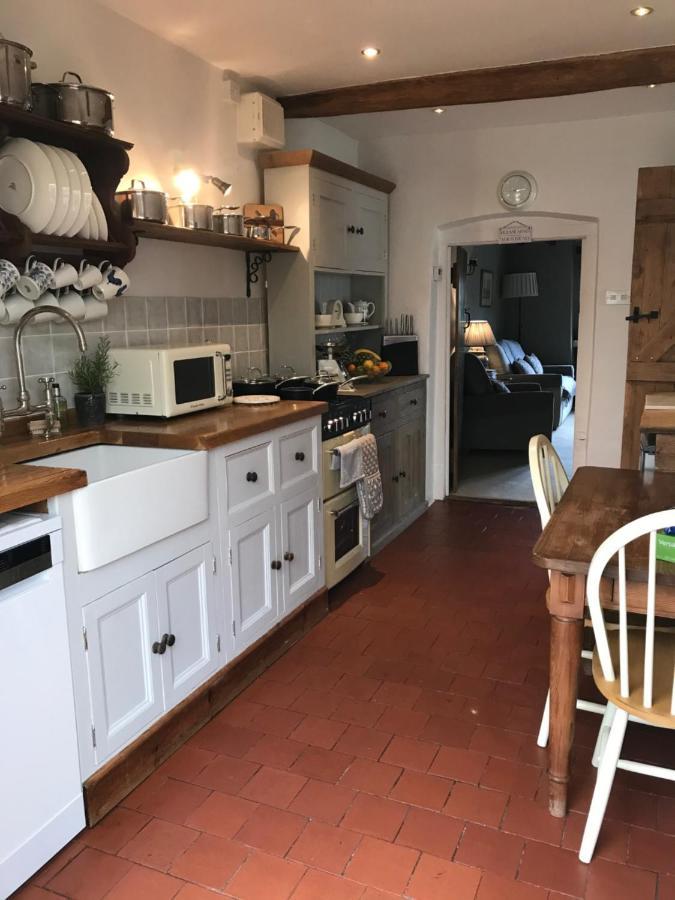 Bells Cottage Alderton  外观 照片