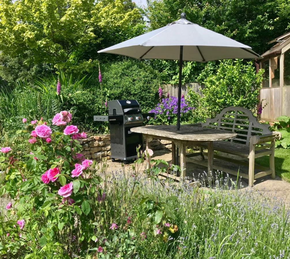 Bells Cottage Alderton  外观 照片